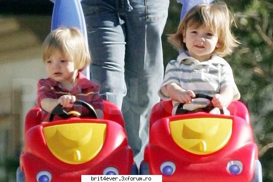Brit si copiii sai - bebe-brit - >* *<Brit photos