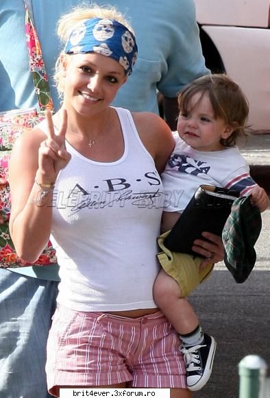 Brit si copiii sai - ce dulce e aici - >* *<Brit photos