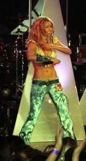 PoOze cu Brit in concerte - ***Winnie-Any*** - >* *<Brit photos