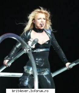 PoOze cu Brit in concerte - raluca_dragutza52 - >* *<Brit photos