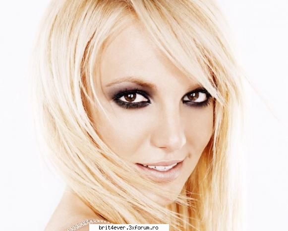 Poze multe cu ea - raluca_dragutza52 - >* *<Brit photos
